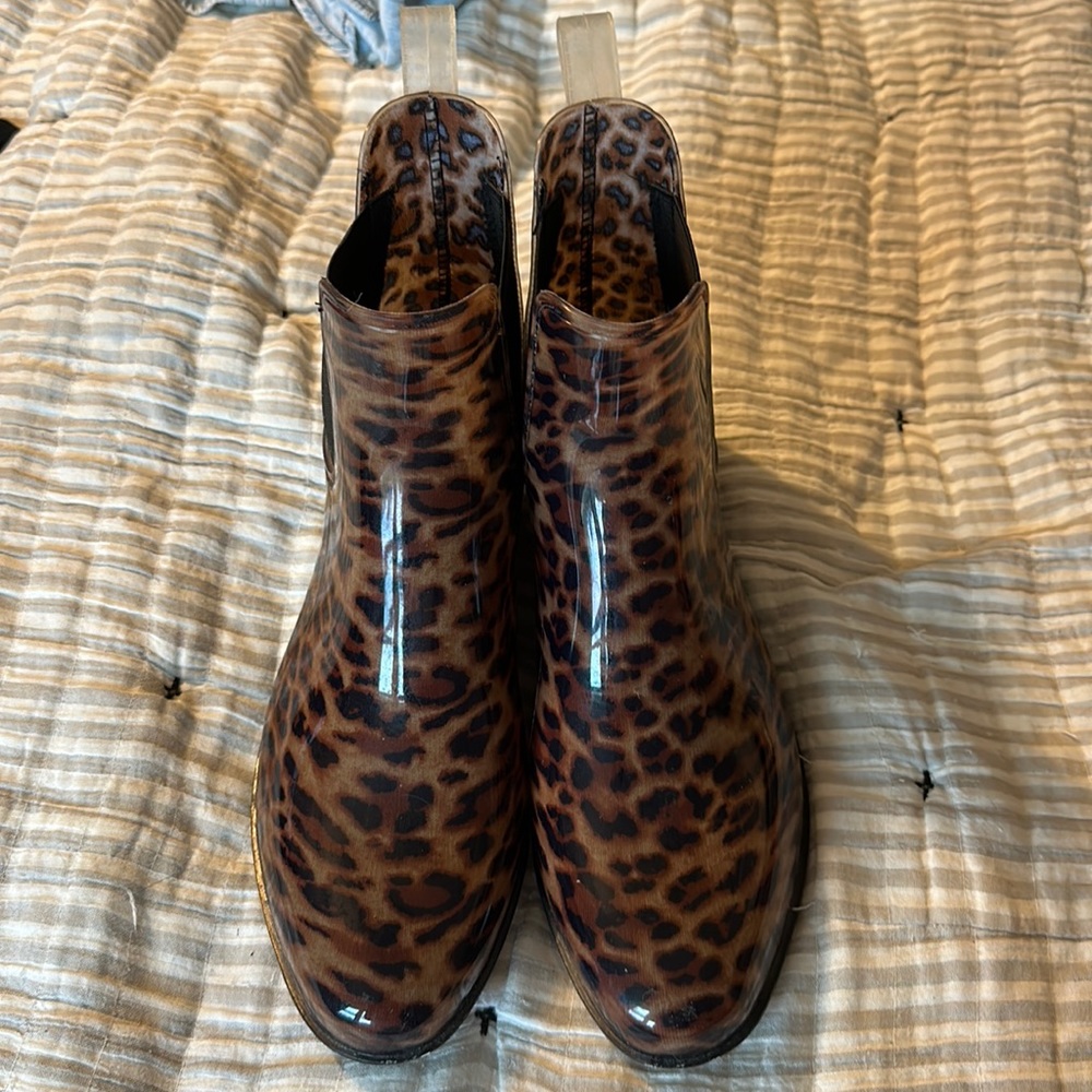 a. New day leopard rain booties